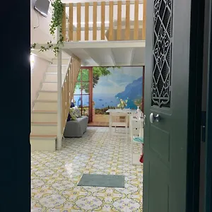 Magiuma House , Nápoles Italia